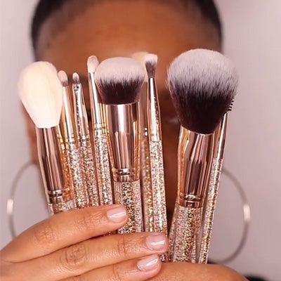 Is This The Perfect Makeup Brush Gift Set For Beauty Lovers?!