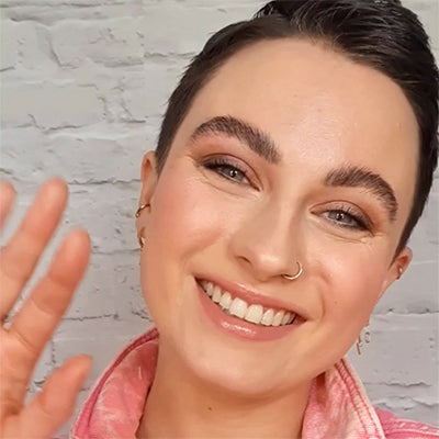 How To Make Your Make-up Glow On Video Chats