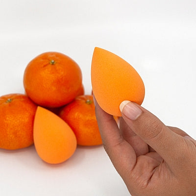 Blend to perfection with the Niré Blending Sponge