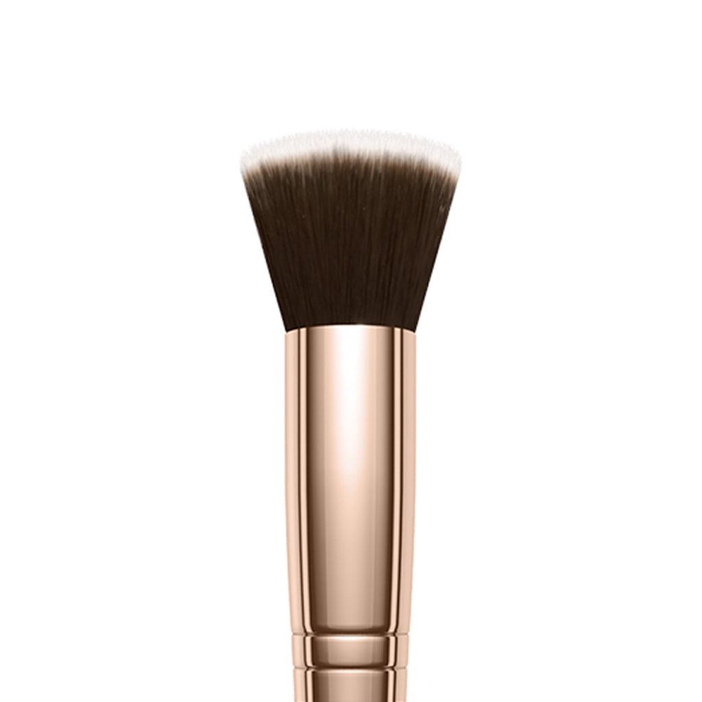 139 Glow-and-Go Kabuki Brush