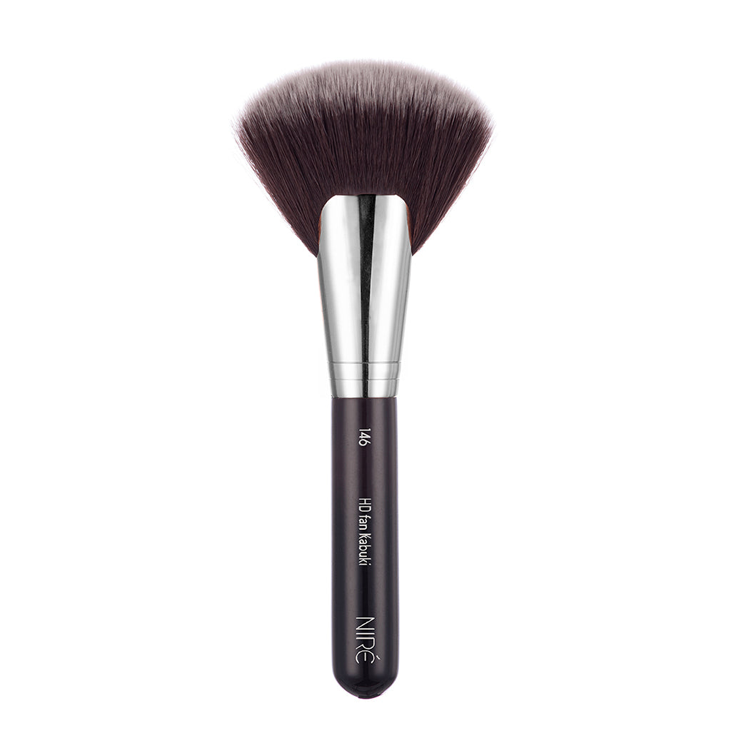 146 HD Fan Kabuki - Niré Beauty