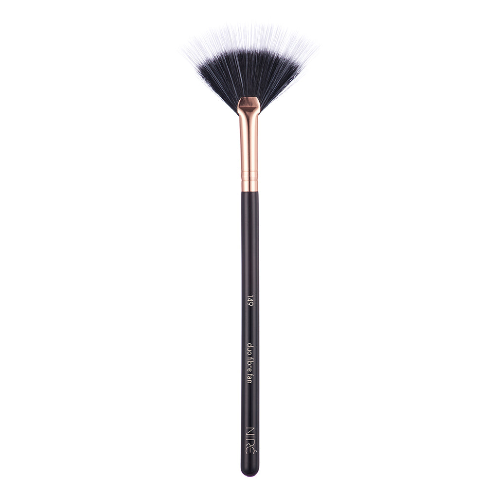 149 Duo Fibre Fan - Niré Beauty