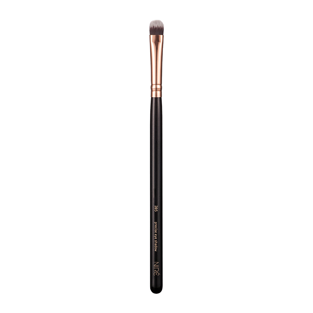 205 Precise Eyeshadow Brush - Niré Beauty