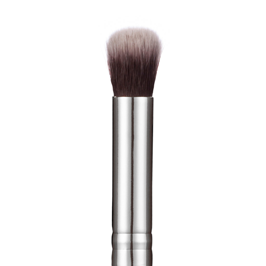 110 Soft Focus Concealer Brush - Niré Beauty